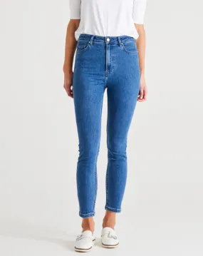 Betty Essential Jean - Vintage Blue