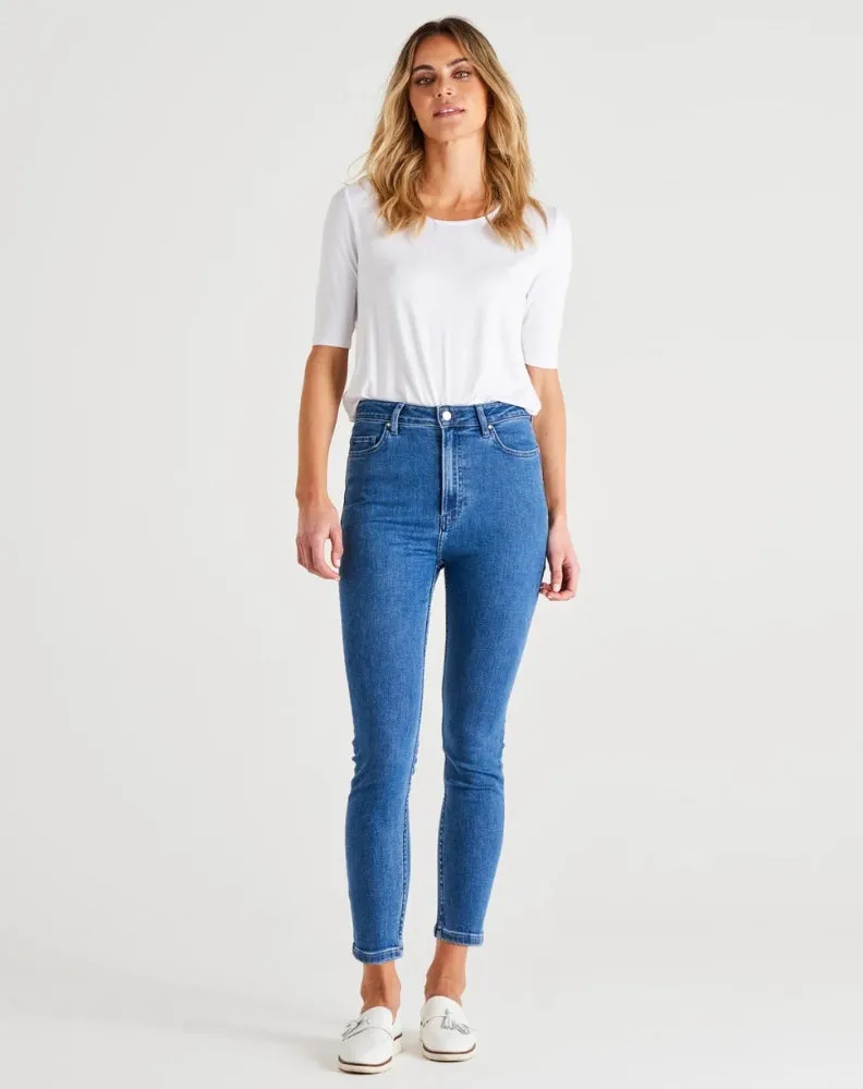 Betty Essential Jean - Vintage Blue