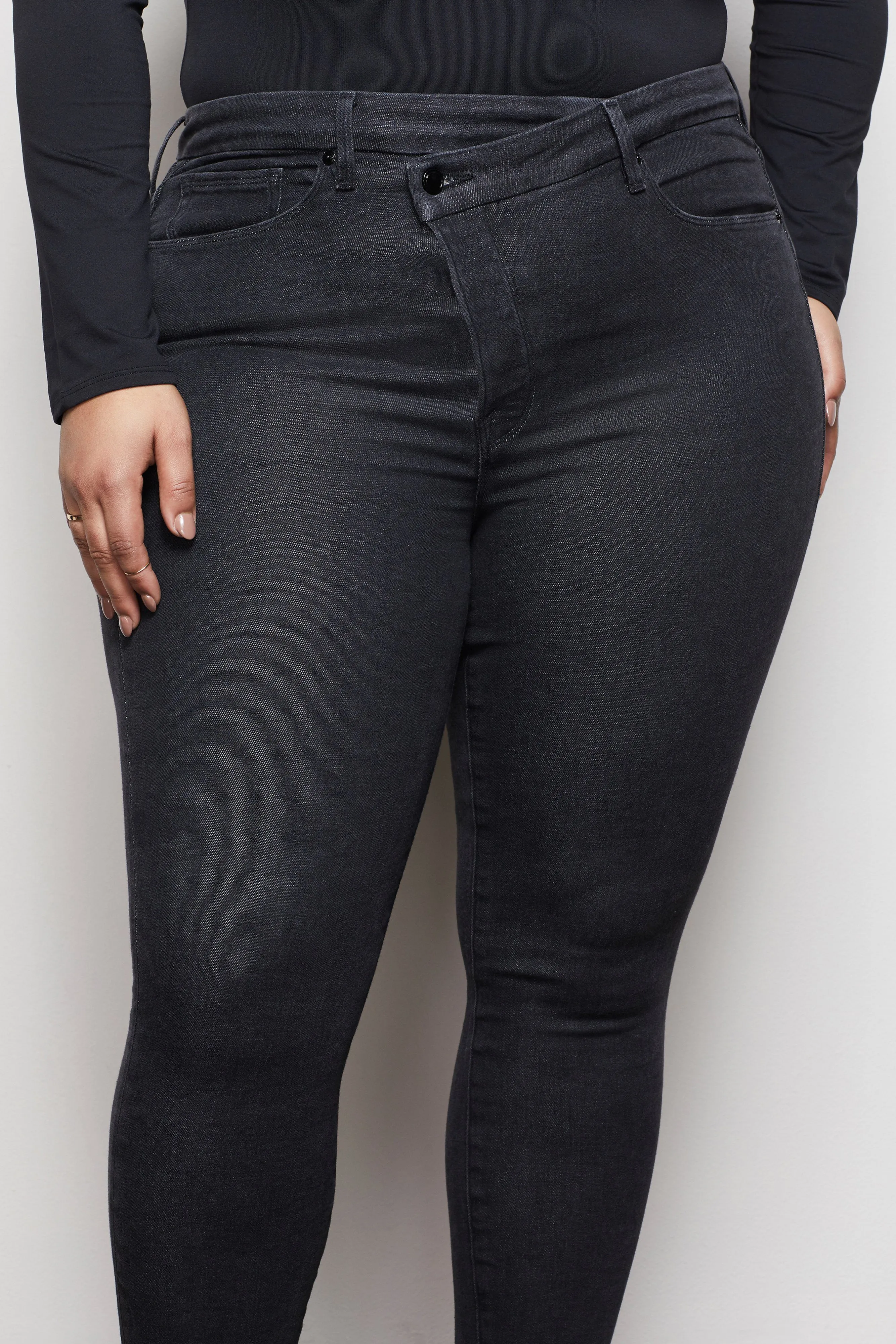GOOD WAIST CROSSOVER | BLACK084