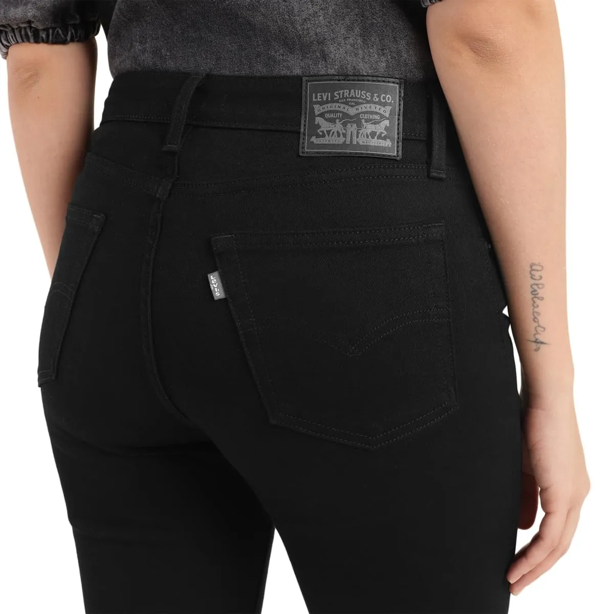 Levi's Women's Tailored Jeans (A3940-0021_Black