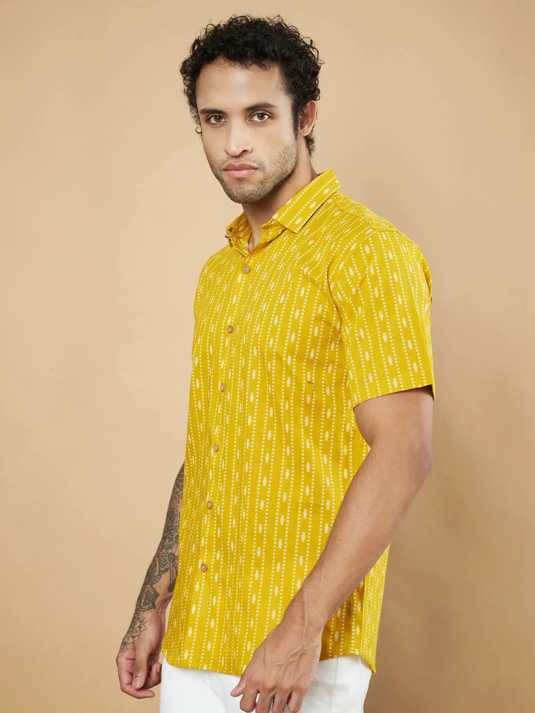 Lightweight Summer Cotton Half Sleeves Shirt For Men