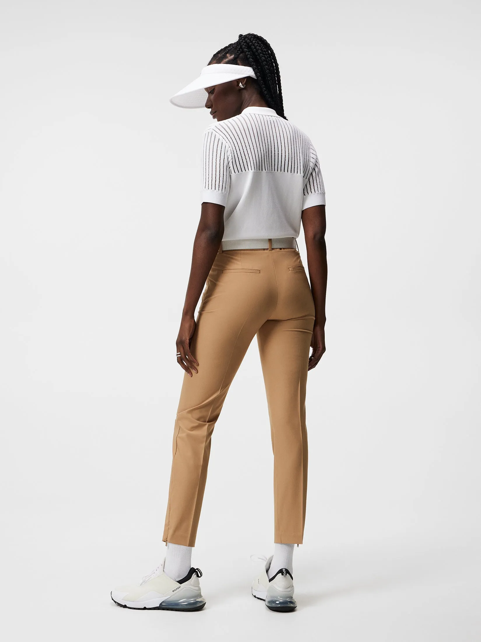 Pia Pant / Tiger Brown