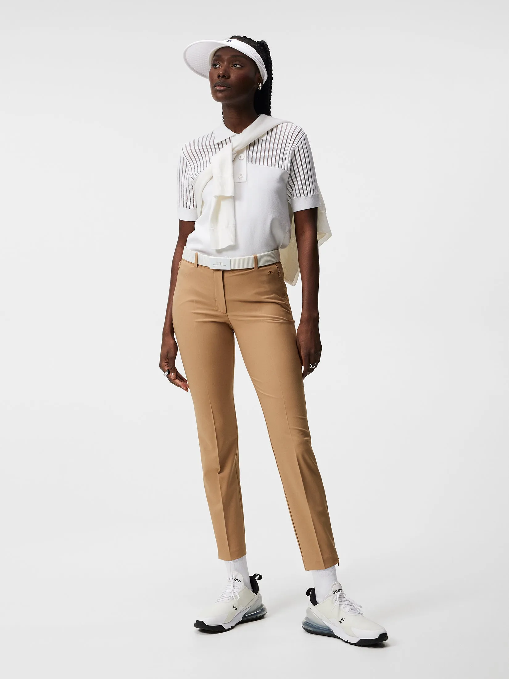 Pia Pant / Tiger Brown